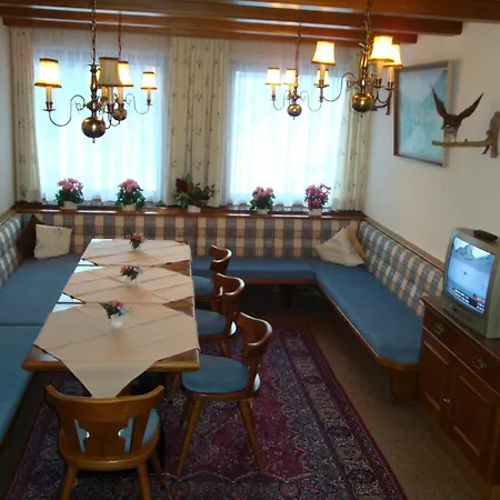 Konukevi Garni Val-sinestra
